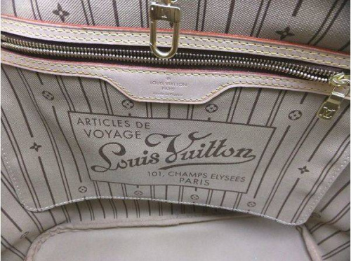バッグのLOUIS VITTON