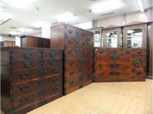 岩谷堂箪笥