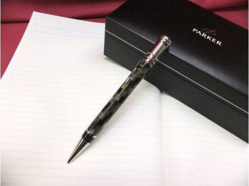 ビジネスアイテムのPARKER