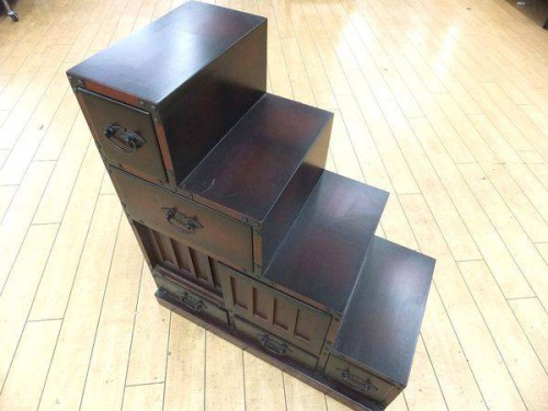 階段箪笥の相模原骨董市