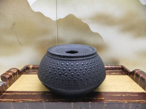 岩鋳の和食器