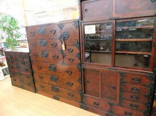 和家具・時代家具の桐箪笥