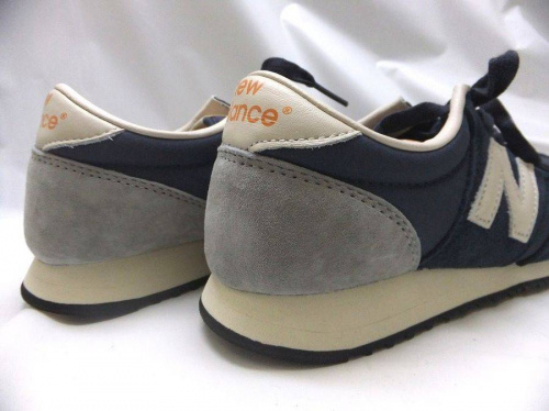 シューズのニューバランス（new balance）