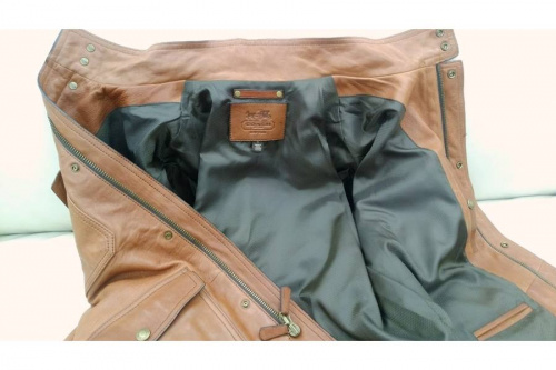 レザーの相模原