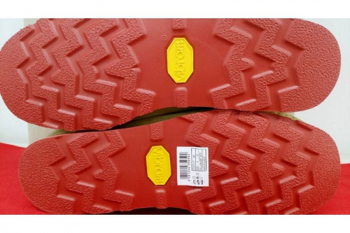 シューズのCLARKS