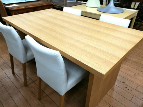 家具・インテリアのダイニング