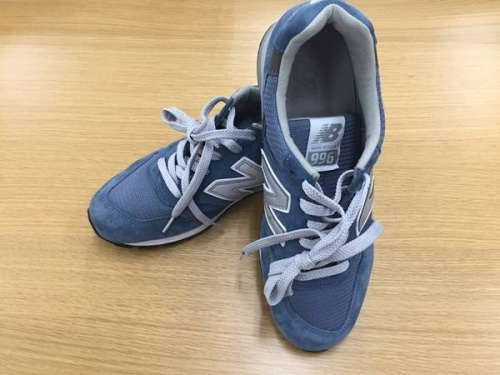 シューズのニューバランス