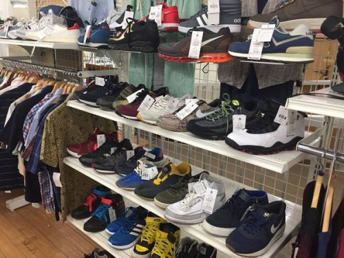 スニーカーの相模原