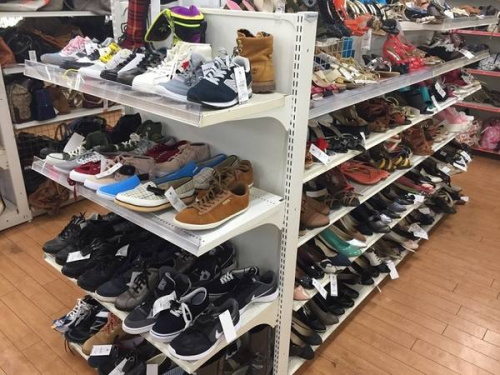 スニーカーの相模原