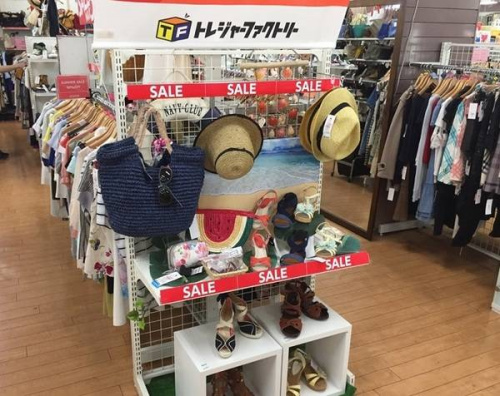 夏物衣類のSALE