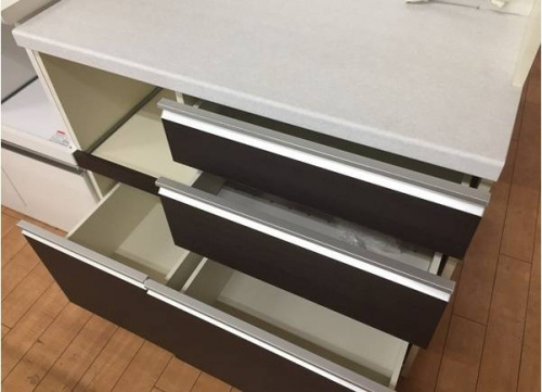 カップボードのPamouna