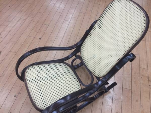 家具・インテリアのロッキングチェア