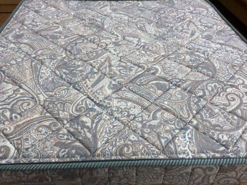 折り畳みベッドのフランスベッド