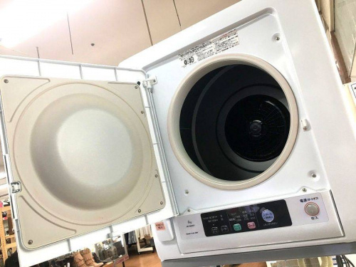 生活家電の衣類乾燥機