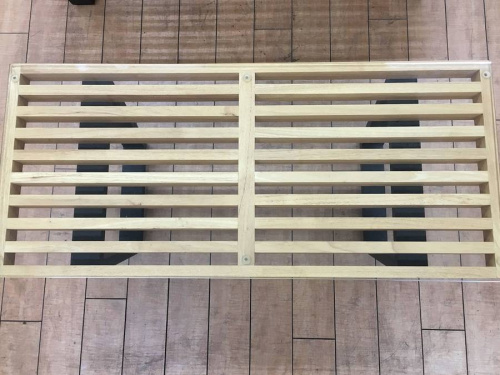 プラットフォームベンチの相模原