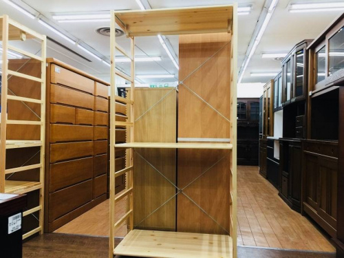 ラックのシェルフ