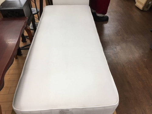 シングルベッドの無印良品