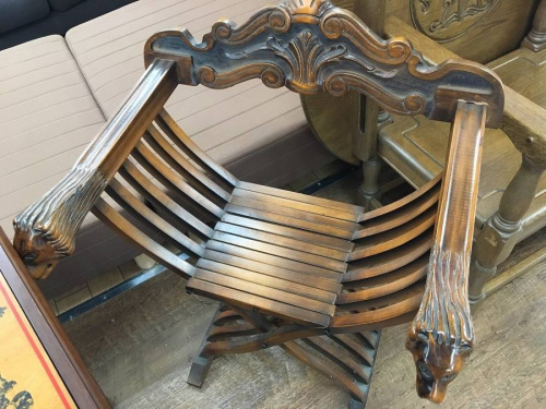 チェステーブルの相模原　中古家具