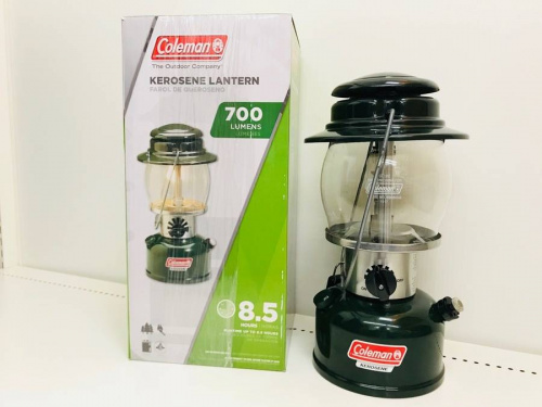 アウトドア用品のランタン