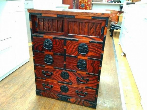 家具のﾁｪｽﾄ