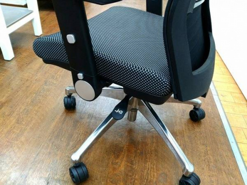 チェアのエルゴノミックチェア