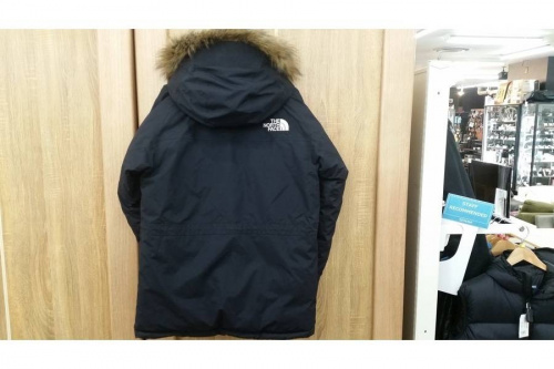 ジャケットのTHE NORTH FACE
