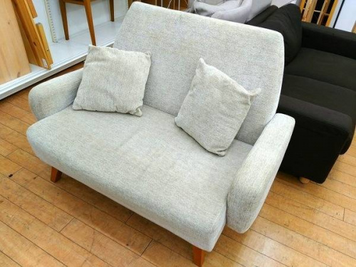 家具のソファ