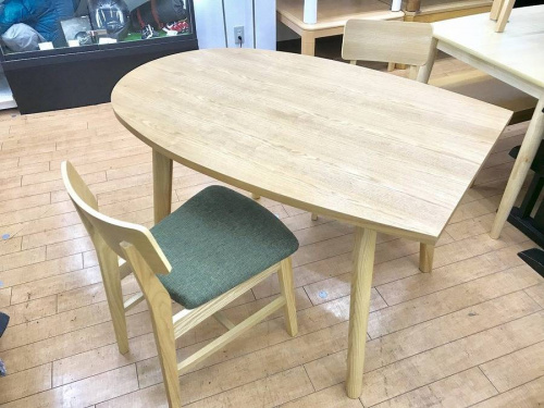 家具のダイニングセット