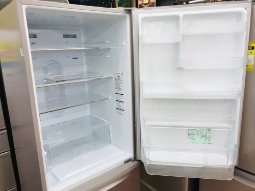 冷蔵庫の３ドア冷蔵庫
