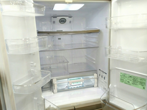 6ドア冷蔵庫のHITACHI