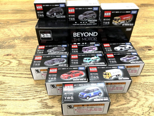ミニカーの2017東京モーターショー 開催記念トミカ12台セット