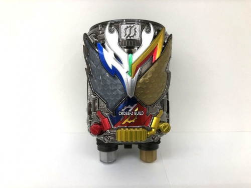 おもちゃの仮面ライダービルド DXクローズビルド缶