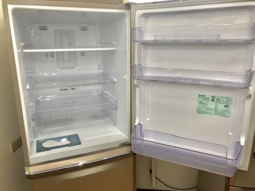 冷蔵庫の3ドア冷蔵庫