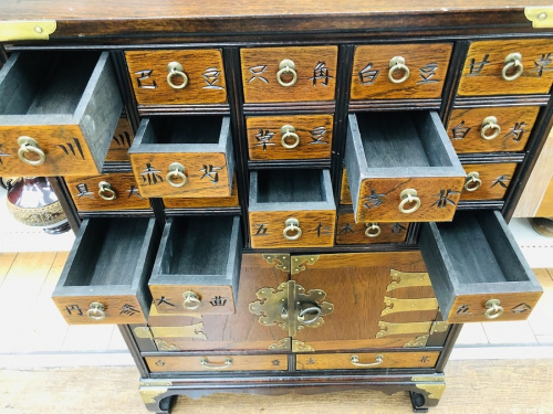 ブラウンの相模原　中古家具