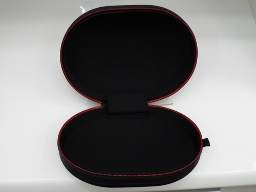 ワイヤレスヘッドホンのBeats