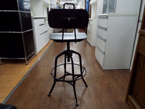チェアのknot antiques