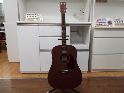ギターのアコースティックギター