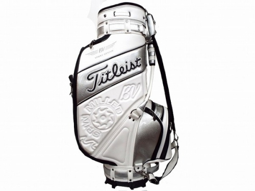 スポーツ用品のゴルフ