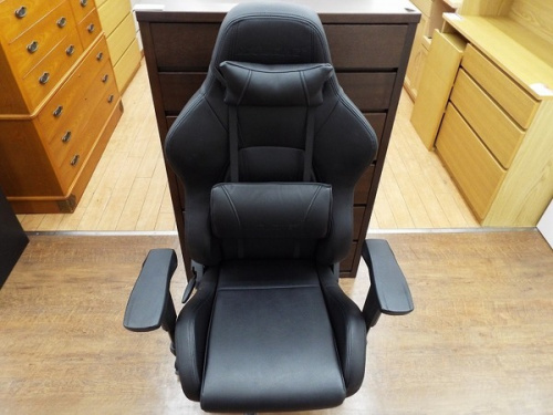 チェアのAKRACING