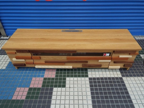生活家具のテレビボード