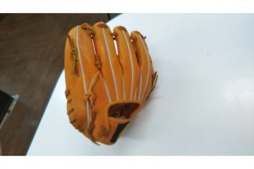 野球グローブの硬式用グローブ