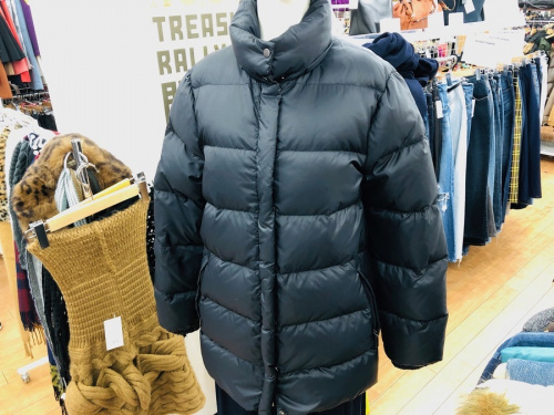 メンズファッションのアウター　ダウンジャケット