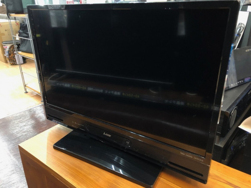 デジタル家電のテレビ　液晶テレビ