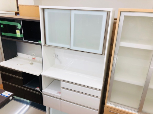 家具のカップボード　レンジボード　食器棚