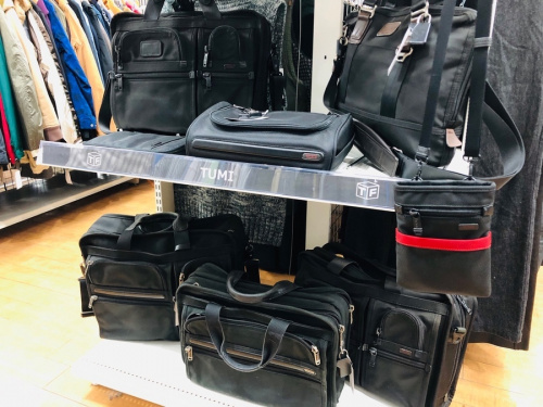 ビジネスアイテムのトゥミ　TUMI
