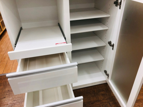 カップボード・食器棚のニトリ