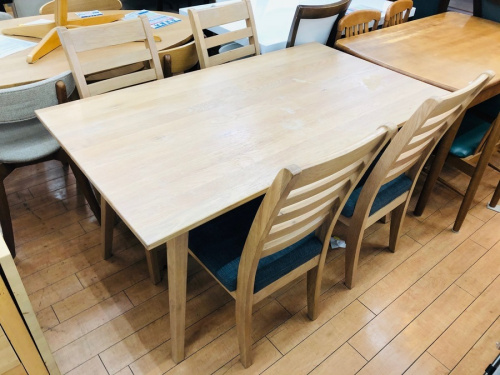 家具のダイニングセット