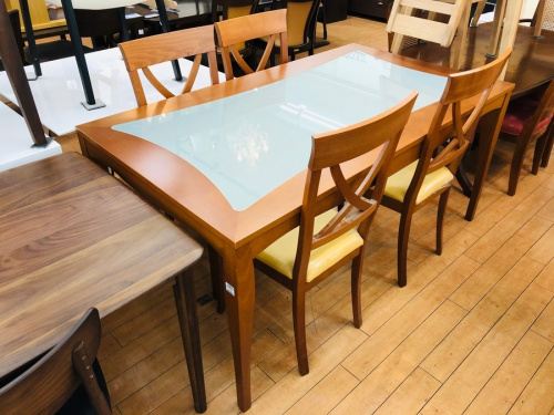 家具のダイニングセット
