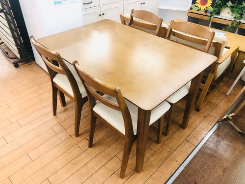 家具のダイニングセット