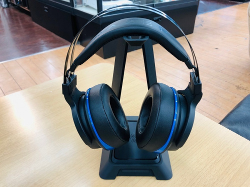 オーディオ　ヘッドセット　サラウンドのRAZER　レーザー